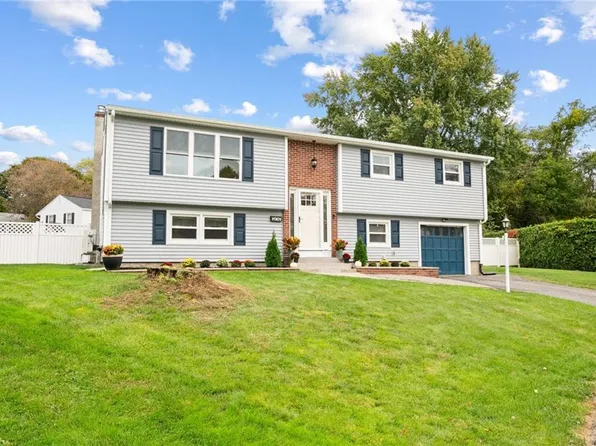 45 Judy Ter, West Warwick, RI 02893