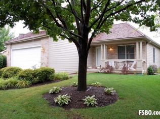 2061 Brookside Ln, Aurora, IL 60502