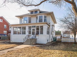 710 N 7th St, Rochelle, IL 61068