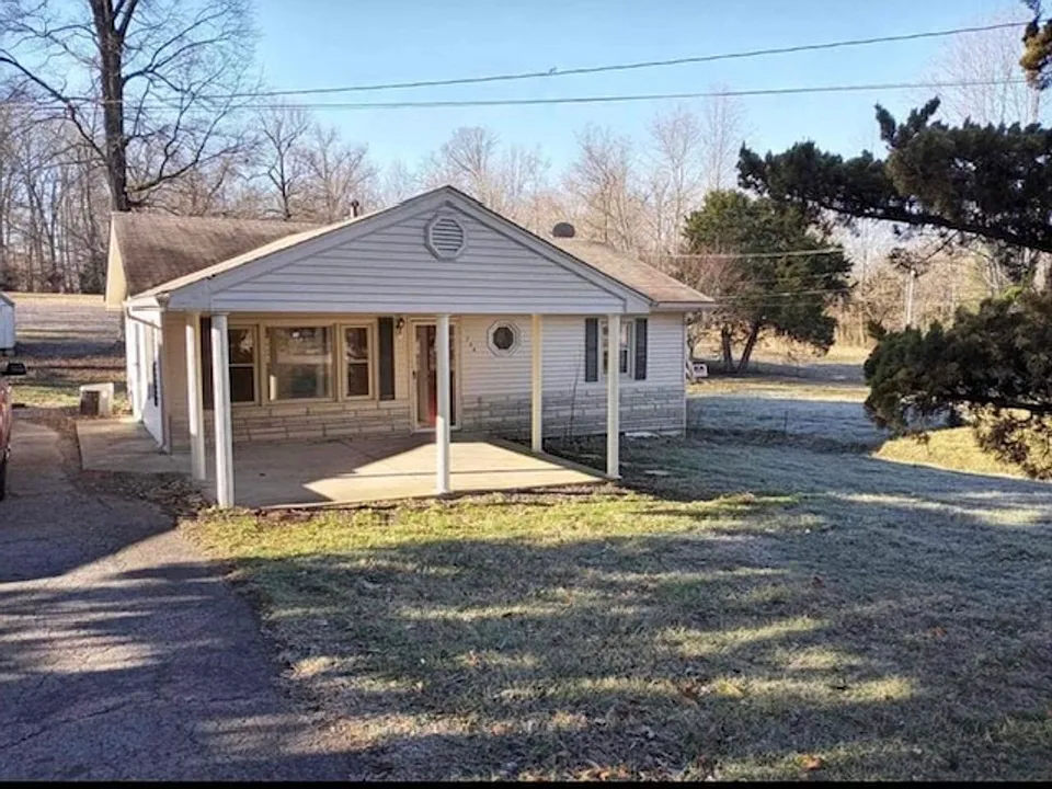 744 Chandler Ave