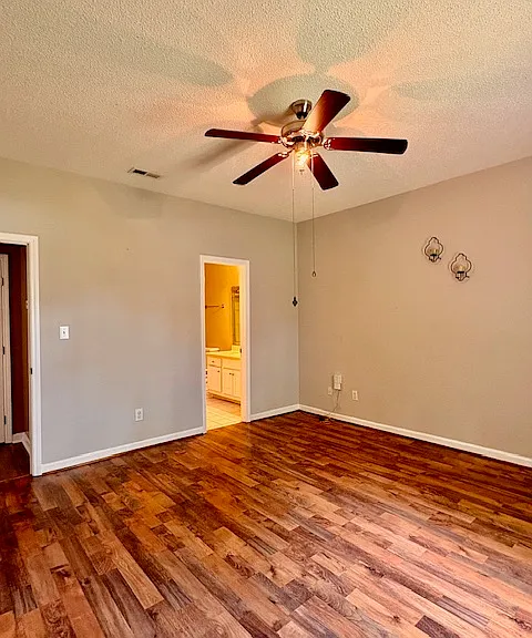 986 Savannah Ln — Photo 5