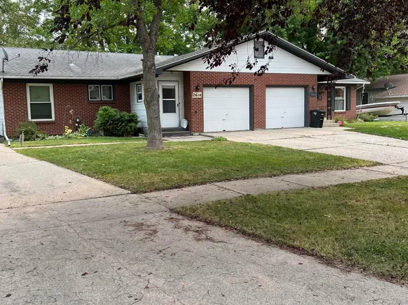 2614 Atlantic Dr S, Fargo, ND 58103