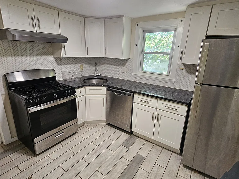 66 Pleasant St #65 — Photo 12