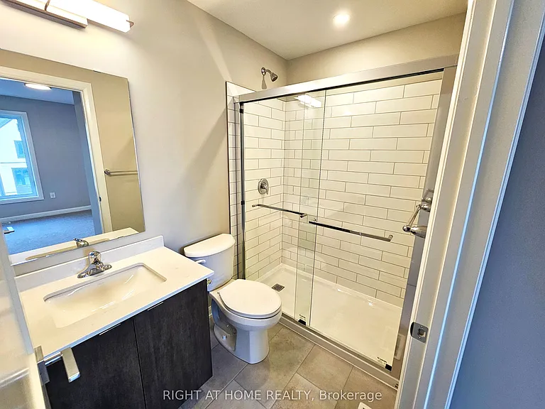 708 Woolwich St #114 — Photo 16