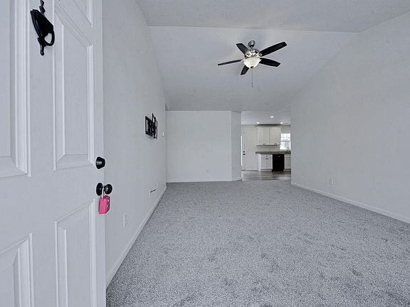 5th image of 1641 Wright St #9