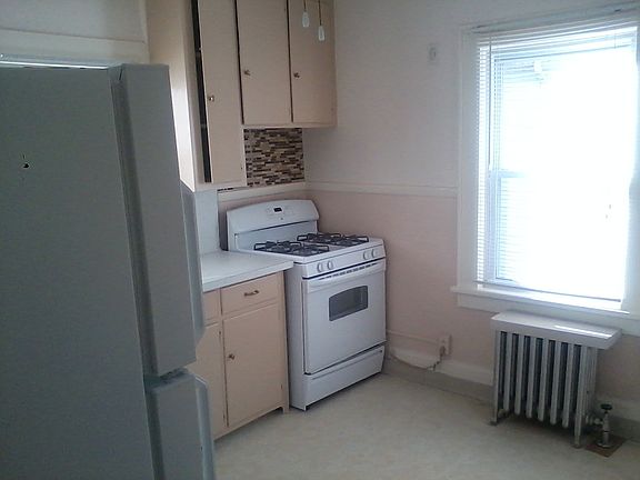 newer gas range , refrig