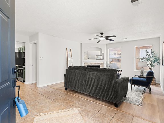 5th image of 7616 Desert Canyon Pl SW
