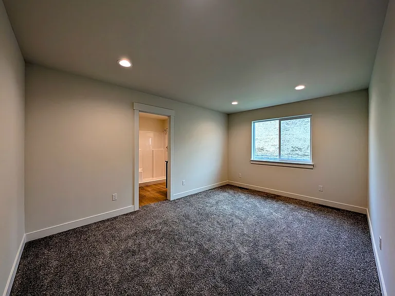 319 S Nevada Ave — Photo 4