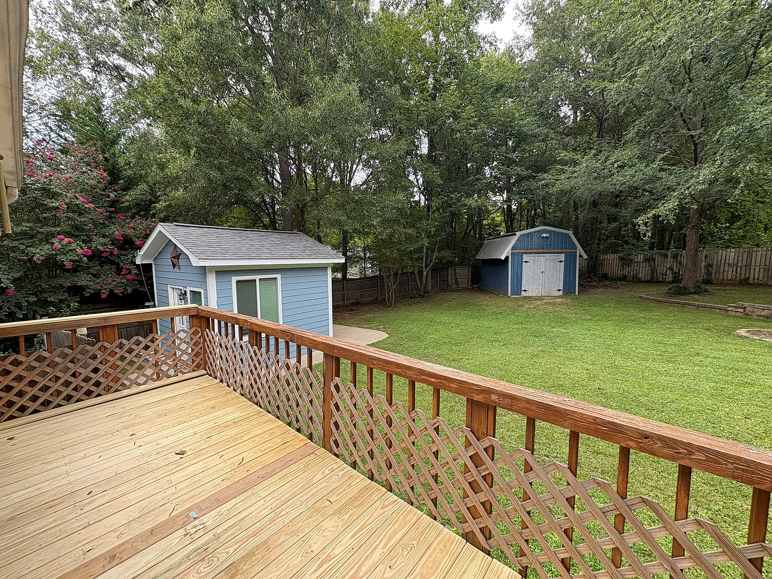 3 bed, 1.5 bath, 1200 sqft, $1,850 — Photo 3
