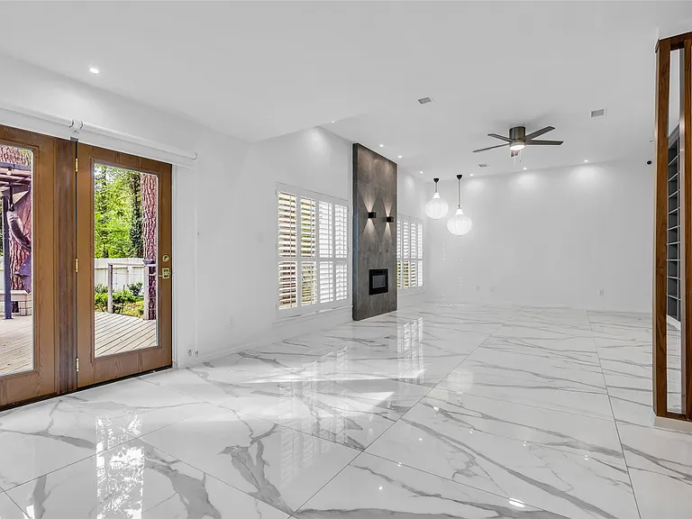 41 Hickory Oak Dr — Photo 12