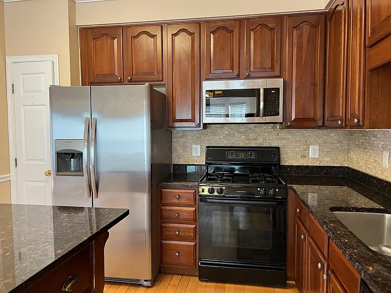 14252 Glade Spring Dr — Photo 13
