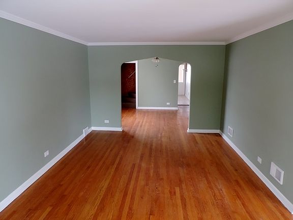 5th image of 7158 S Christiana Ave