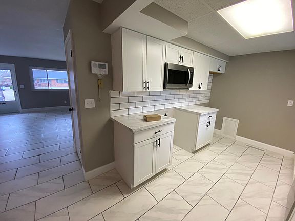 3rd image of 244 Stubbs Dr