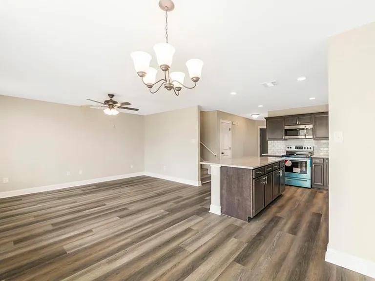 119 Sandstone Ave — Photo 3