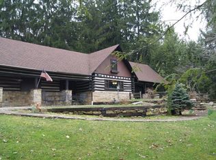 18 Deer Lake Trail, Chalk HIll, PA 15421