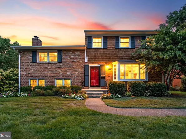 1121 Allison St, Alexandria, VA 22302