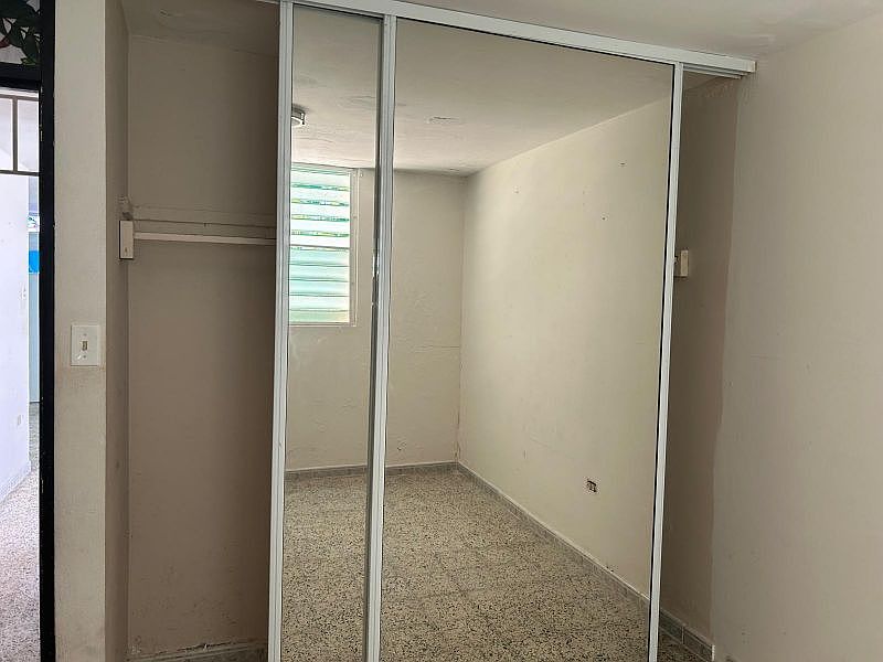 2nd image of Urb Vista Azul Calle #22