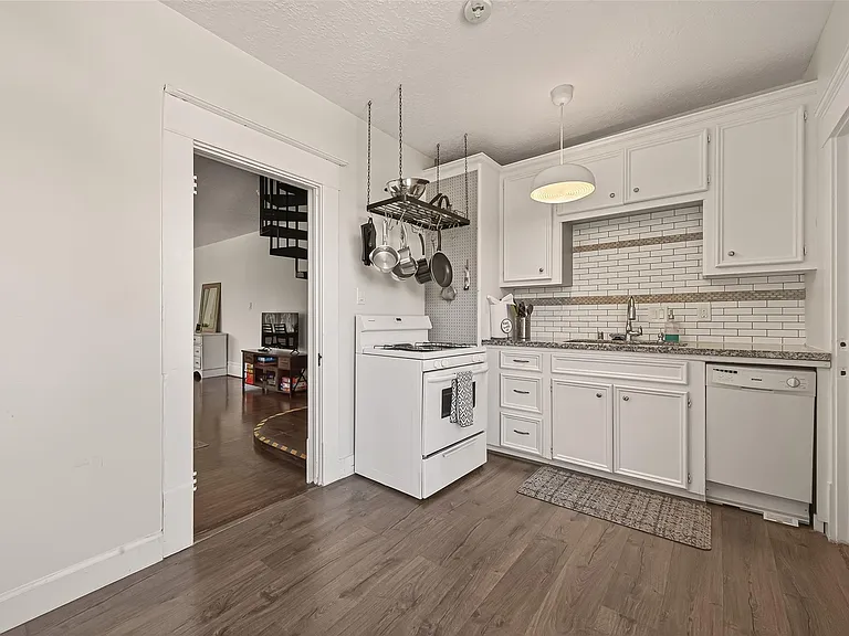 324 W Alabama St #2 — Photo 7
