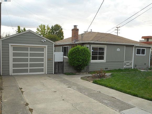 1st image of 23902 Carmelita Dr