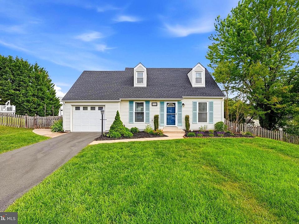 1st image of 5626 Reardon Ln