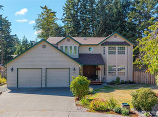 1175 NW Kitsap Ter, Oak Harbor, WA