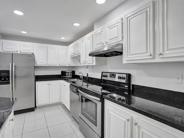 1428 SE 4th Avenue #217, Deerfield Beach, FL 33441