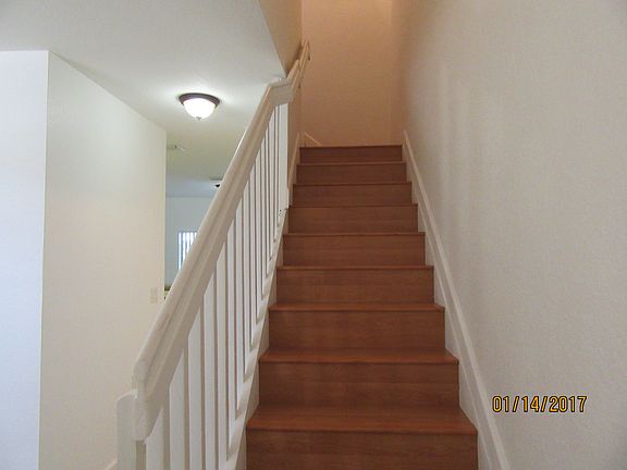 4th image of 1420 NE 33rd Ave Unit 107