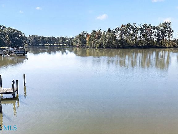 4th image of 160 Bluebird Rd