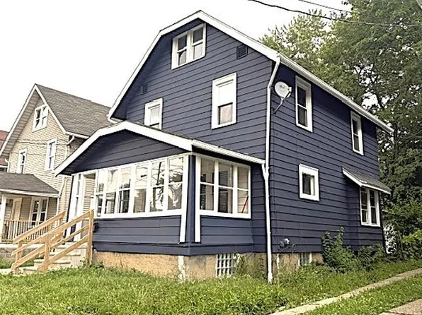 877 Hammel St, Akron, OH 44306