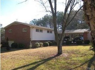 1701 Bowling Rd, Fuquay Varina, NC 27526