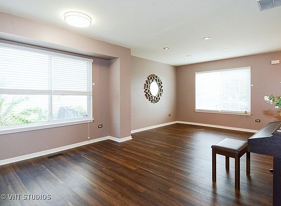 2nd image of 2475 Hillsboro Ln