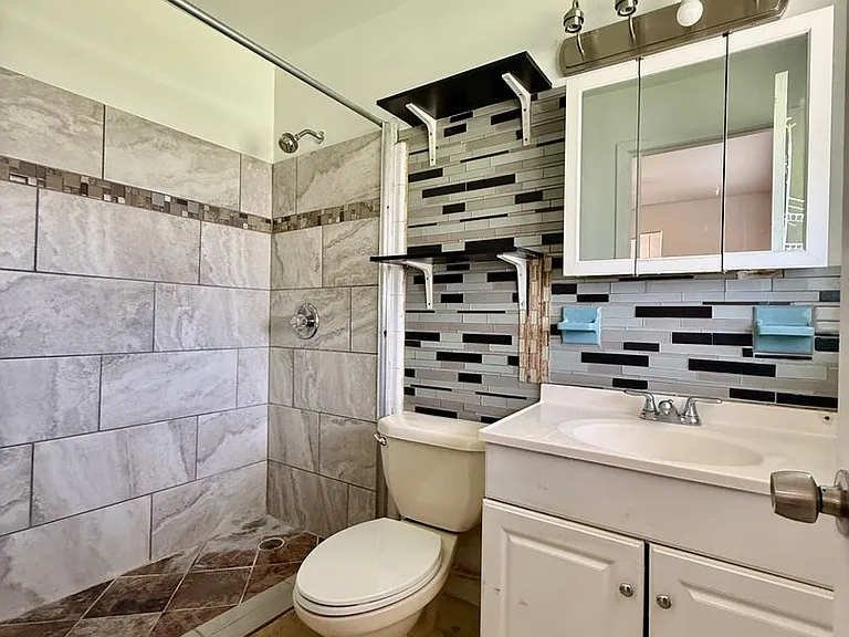 1109 Marlowe Ave — Photo 11