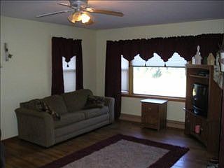2nd image of 205 N Hill St