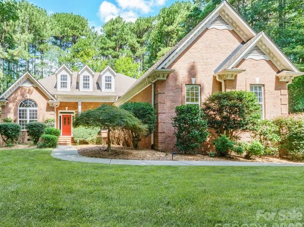 723 Beaten Path Rd, Mooresville, NC 28117