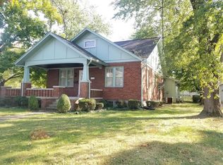 1030 W Saint Louis St, Nashville, IL 62263