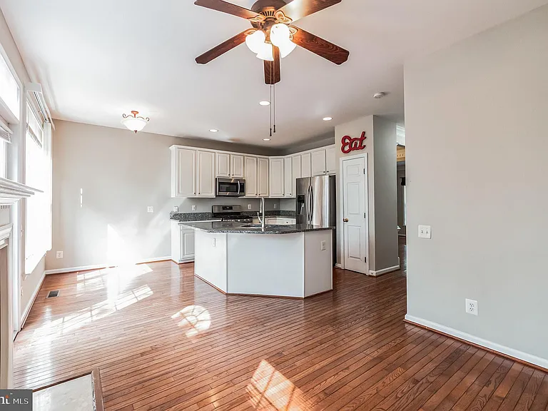 12876 Fair Valley Ct — Photo 7
