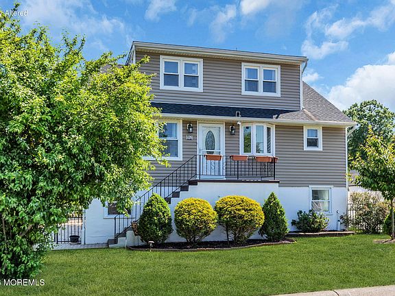 4th image of 24 Taylor Avenue