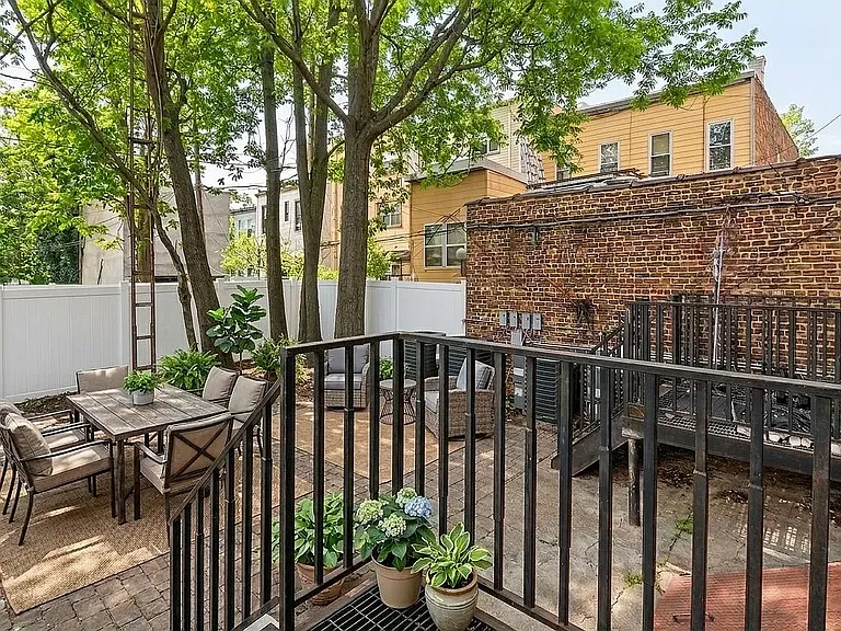 510 Fairview Ave #1R — Photo 10