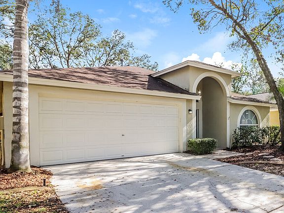 3rd image of 4532 Preston Woods Dr