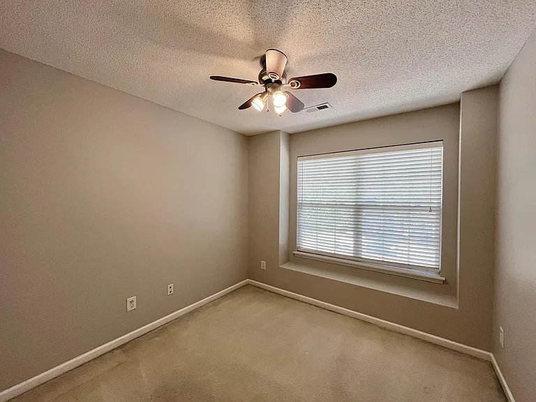 2025 McNeil Paper Ct — Photo 13