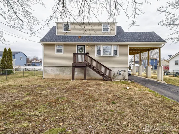 1140 Saint John St, Manville, NJ 08835