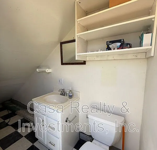 522 Washington St #BACK HOUSE — Photo 14