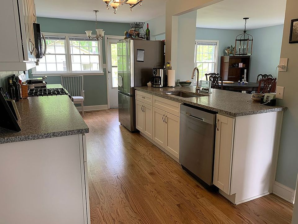 2nd image of 2995 N Main St NW