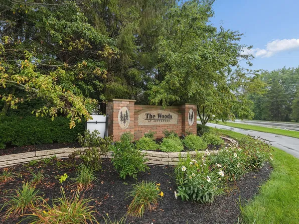 8211 Turret Dr, Blacklick, OH 43004