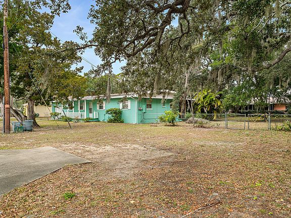3rd image of 5535 Magnolia Ave