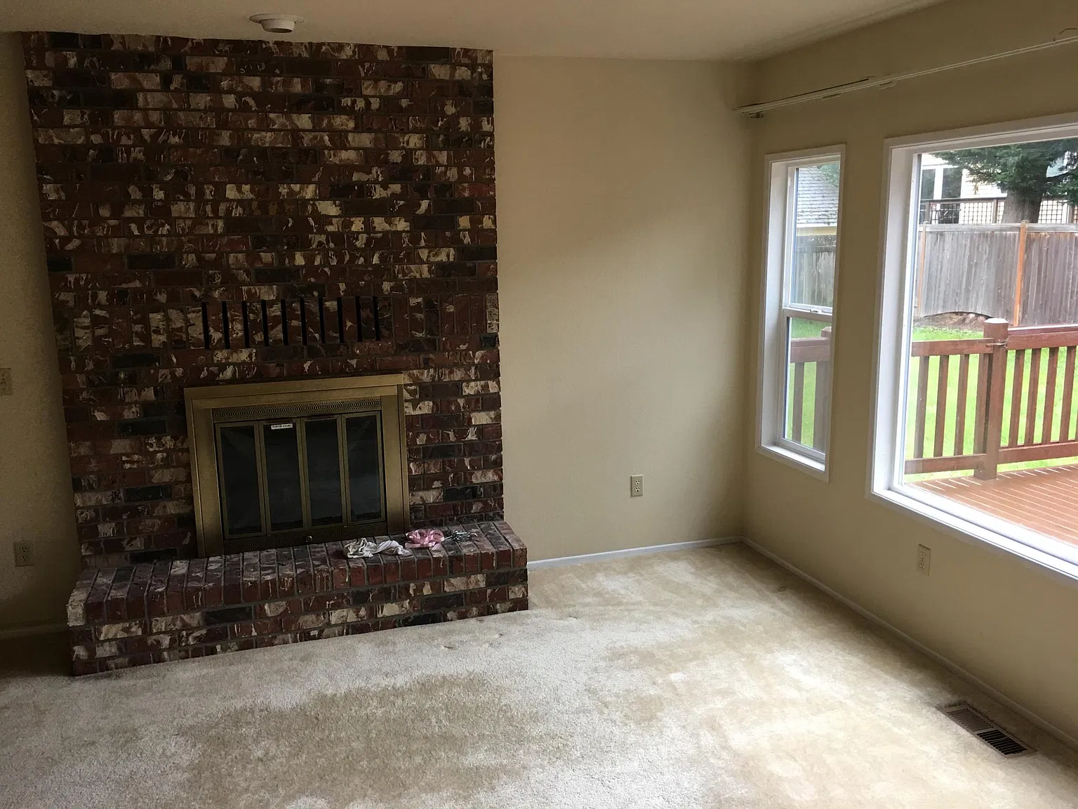 12816 NE 70th Pl — Photo 4