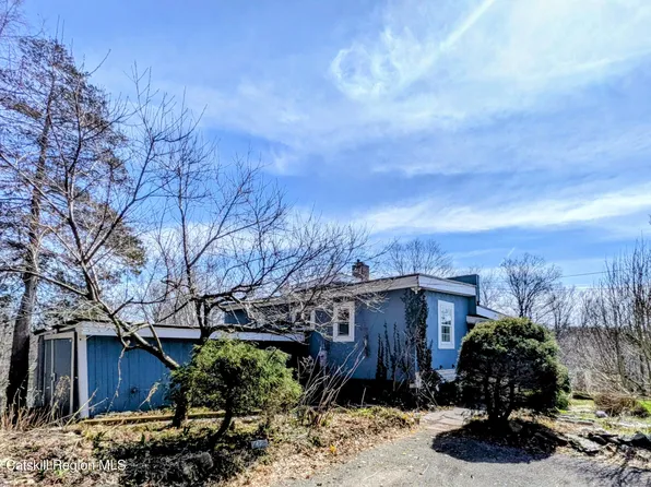 21 Stone Mill Road, Hudson, NY 12534