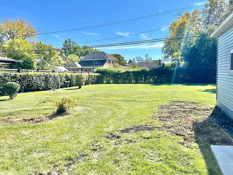 8129 W Courtland Ave — Photo 14