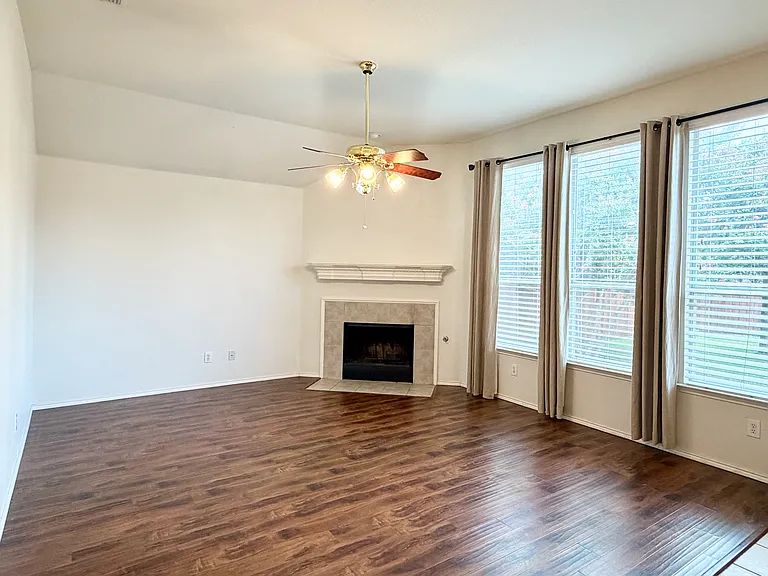 5809 Pine Meadow Ln — Photo 8