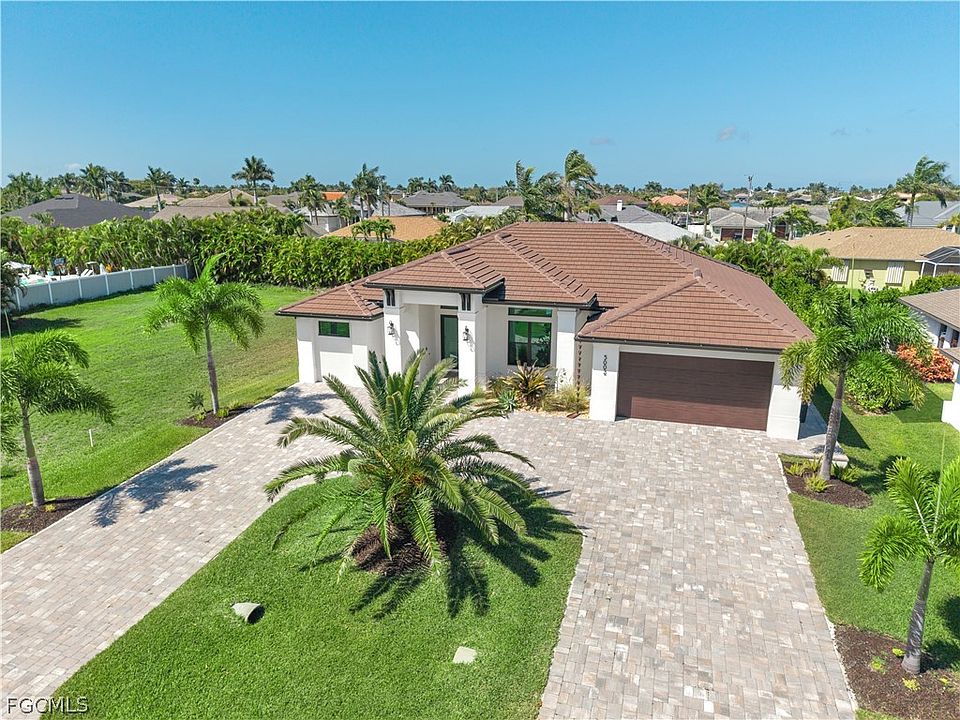1st image of 5002 Agualinda Blvd
